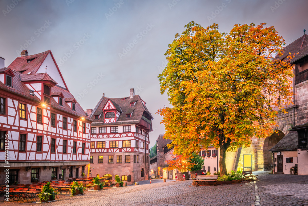 Naklejka premium Nuremberg, Germany. Tiergartnertor Square in oldtown Kaiserburg.