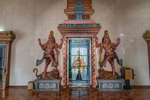 Im Inneren des Kaylasson-Tempels Mauritius
