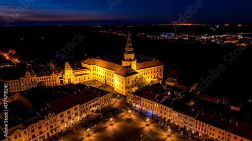 Fototapeta Naklejka Na Ścianę i Meble -  Kroměříž castle at night
