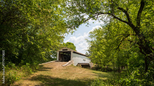 Canvastavla Union Covered Bridge in Monroe County, Missouri - 4