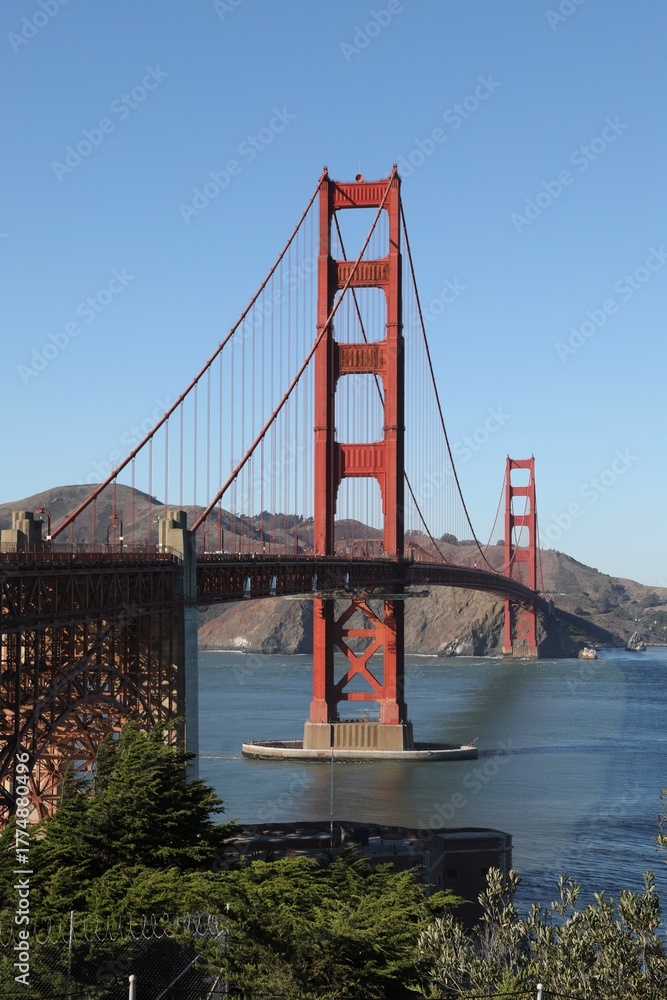 Fototapeta premium Golden Gate Bridge - San Francisco