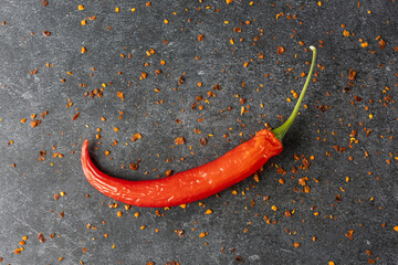 Papier peint photo Piments forts Piments séchés et flocons épicés  © BarTa