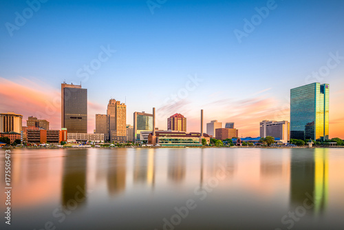 Toledo, Ohio, USA Downtown Skyline on the Maumee River 720
