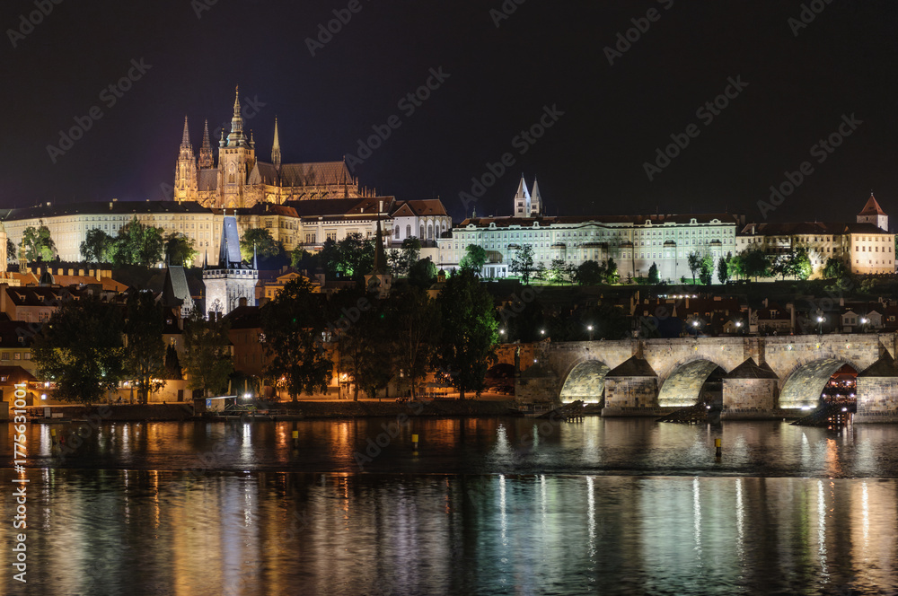 Fototapeta premium Prague Castle and Charles Bridge at Night