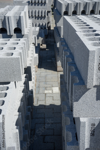 整然と並んだブロック