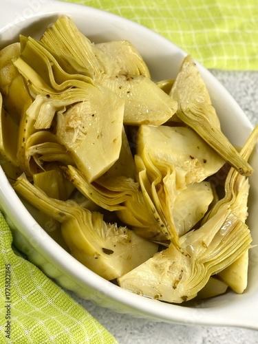 Artichokes in sunflower oil vinegar with garlic. Cynara cardunculus.