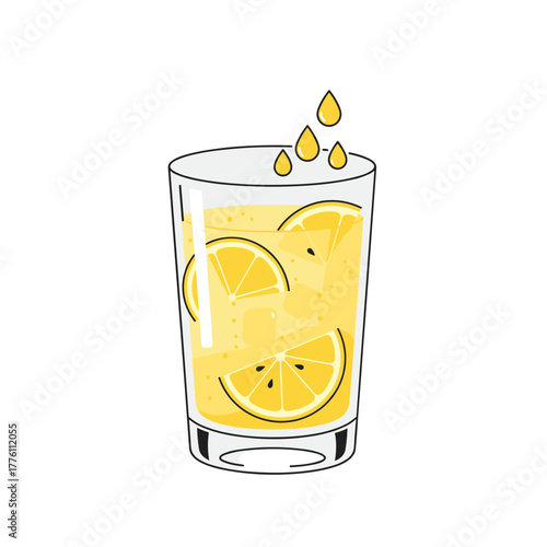 Refreshing Glass of Lemonade with Lemon Slices and Ice Cubes