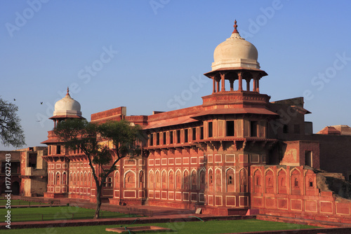 Canvas Print mahal in agra india