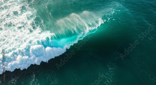 Fototapeta Naklejka Na Ścianę i Meble -  Ocean wave breaking turquoise water coastline