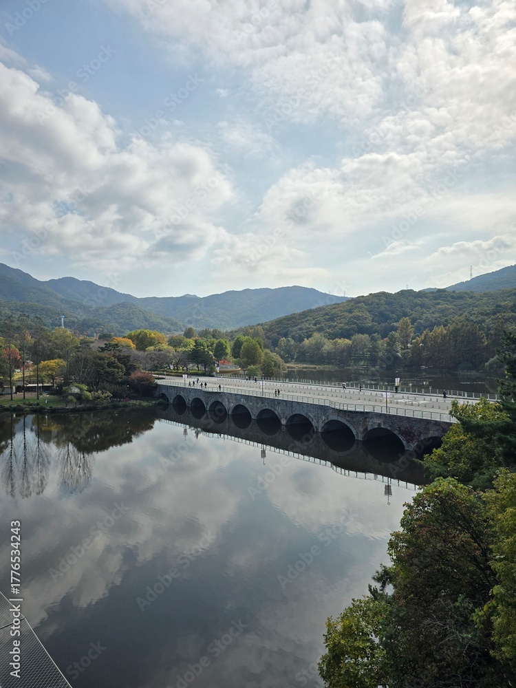 Obraz premium bridge over the river