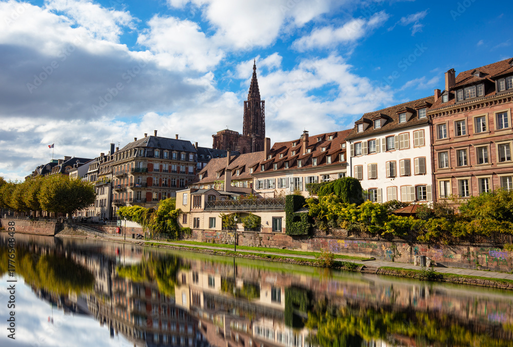 Fototapeta premium Notre Dame Church in Strasbourg France