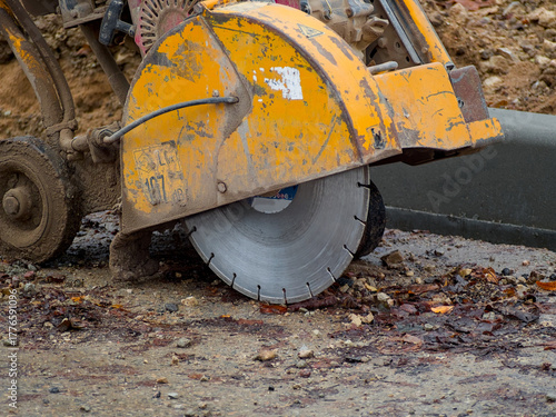Obraz na płótnie Concrete Saw - Close-up of a powerful concrete saw with a large diamond blade, u
