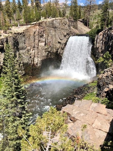 rainbow falls in mammoth lakes california