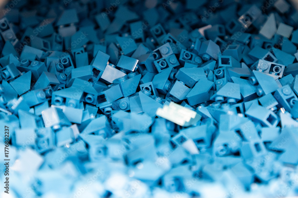 Naklejka premium London, UK: blaue Lego Steine im Lego Store in London