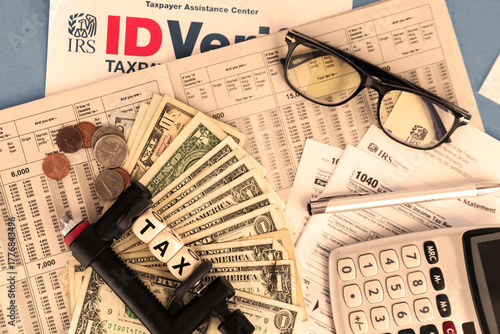 Картината върху платно Concept of Tax Reduction