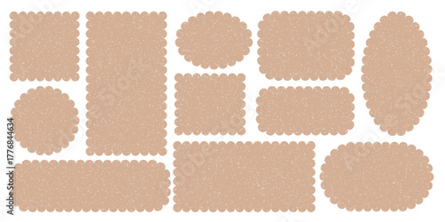 Kraft paper label templates. Decorative edge frame pack. Scalloped frame vector set. Craft handmade textured label different shapes. Scallop tag mockup