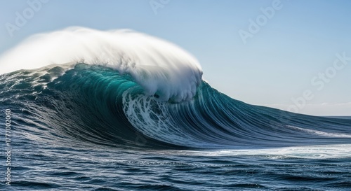 Fototapeta Naklejka Na Ścianę i Meble -  Powerful ocean wave cresting