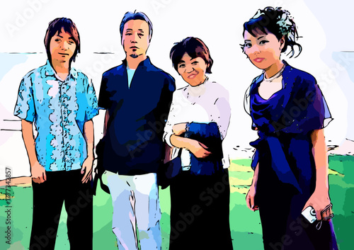 家族四人の記念写真