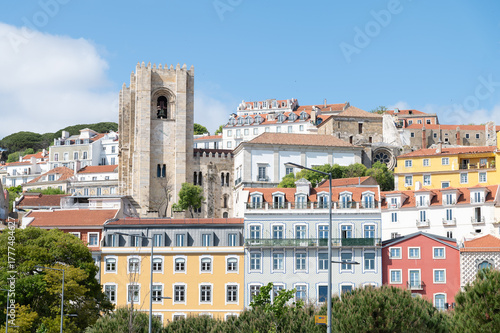 Lisboa, vista de la catedral y casco antiguo, portugal