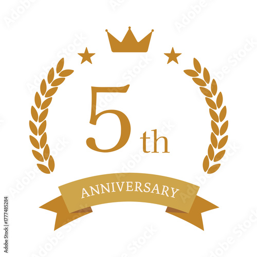 5周年記念ロゴ（金色リース・クラウン付きデザイン）