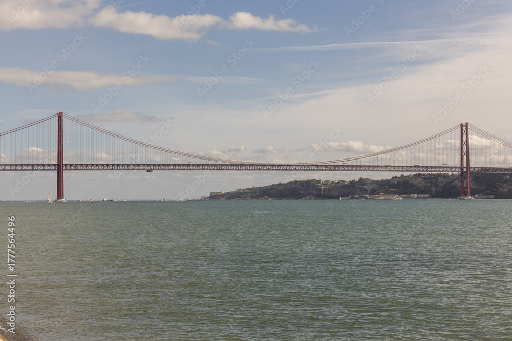 Fototapeta premium 25 de Abril Bridge