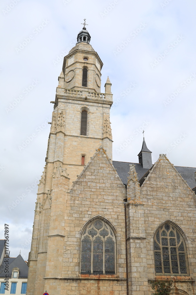 Fototapeta premium cathedral of le croisic, france