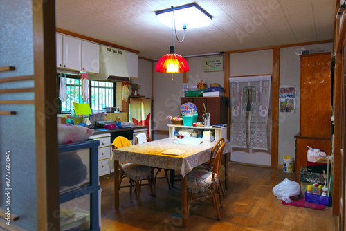 日本の古い家の和室と生活空間の記録｜畳、障子、木造建築が残すノスタルジックでレトロな昭和の暮らし