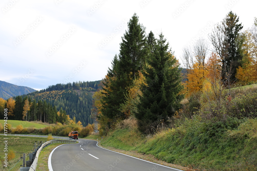 Fototapeta premium road in mountains