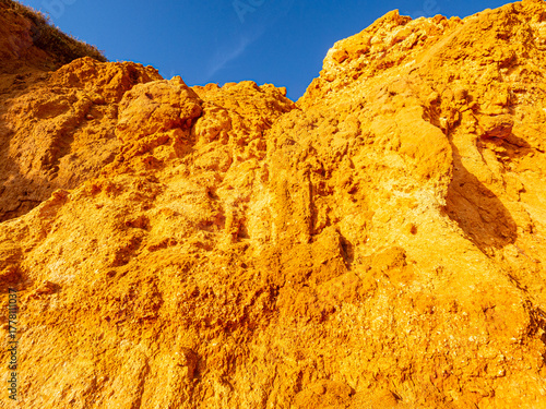 Bizarre Gesteine in der Algarve