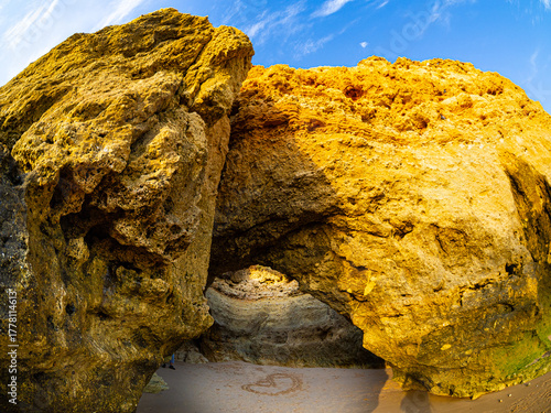 Höhle in der Algarve
