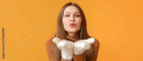 Beautiful young woman in wa...