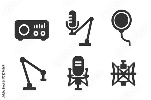 Podcast and audio equipment icons: microphones, stands, pop filters.