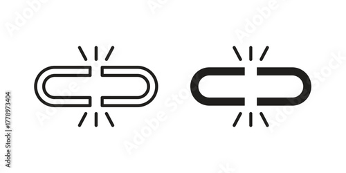 Broken link icon doodle set. editable outline stroke vector eps