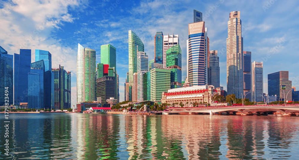 Fototapeta premium Singapore's downtown ⁩⁦Gardens by the Baydiverse collection plantsthat hail 