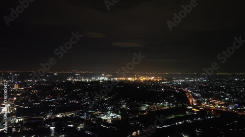 Wallpaper Mural Mesmerizing Aerial View of a Vast Nocturnal Cityscape, Brilliant Urban Lights Stretching to the Torontodigital.ca