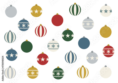 クリスマスツリーを飾るカラフルなオーナメントのセット