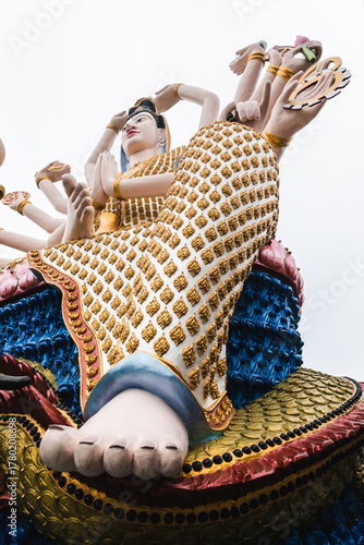 Wat Plai Laem à Koh Samui, Guanyin déesse de la miséricorde