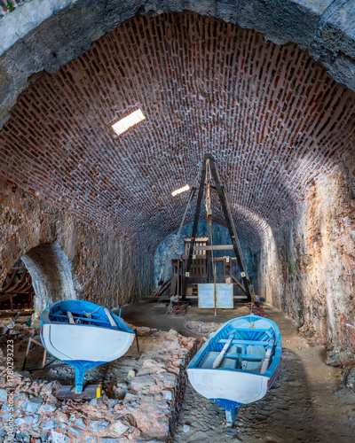 Fototapeta Naklejka Na Ścianę i Meble -  Alanya Castle and Ottoman Shipyard view in Alanya
