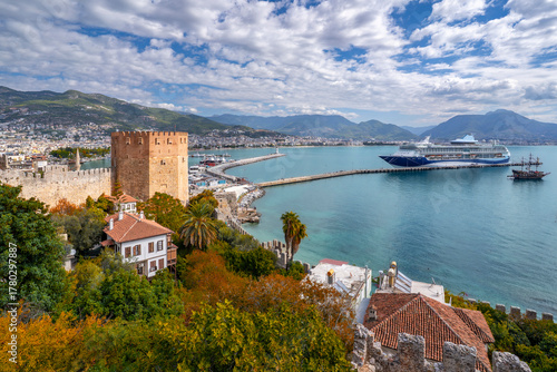 Fototapeta Naklejka Na Ścianę i Meble -  The Alanya Castle view in Turkey