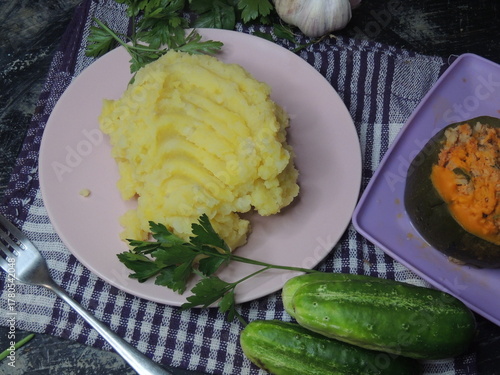 mashed potatoes with vegetables