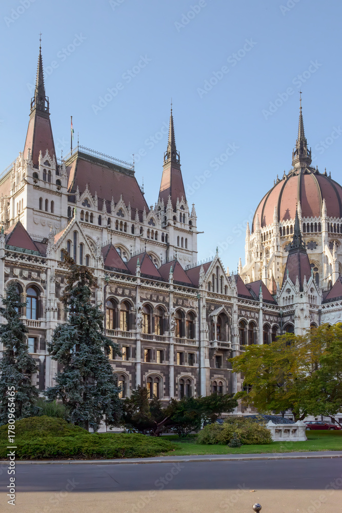 Naklejka premium Closeup view of Hungary parliament building in Budapest.