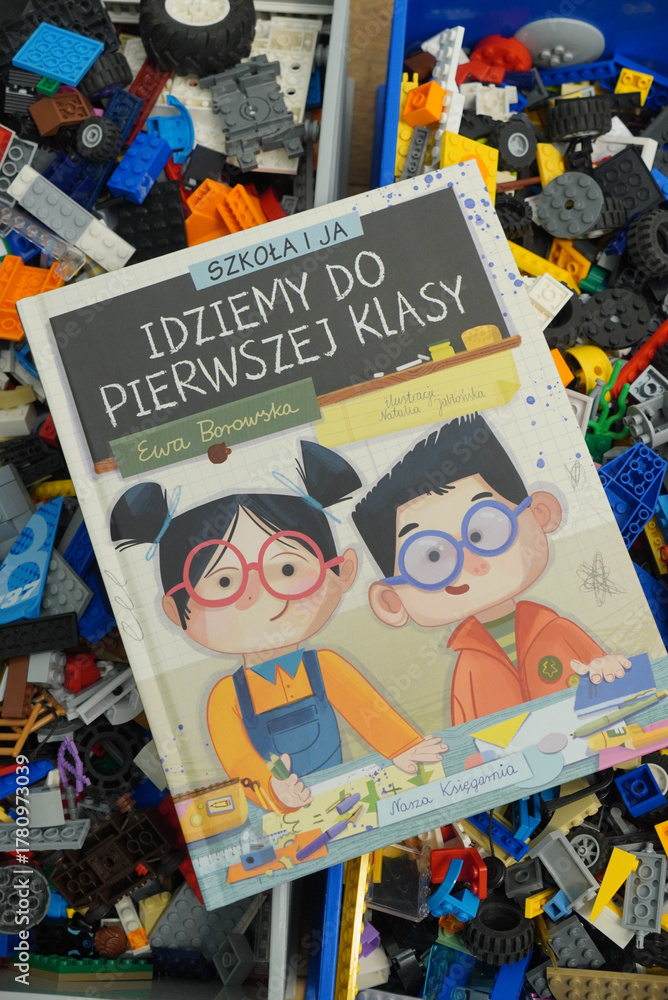 Obraz premium Children's book cover with illustrations of students, surrounded by colorful toys