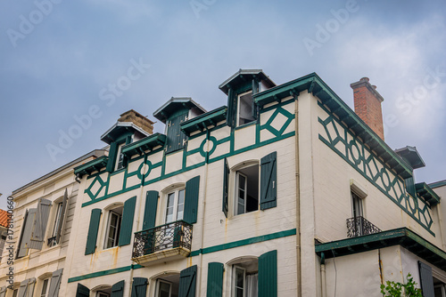 Fototapeta Naklejka Na Ścianę i Meble -  Dans les rues de Biarritz au pays Basque en France