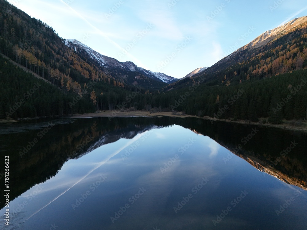 Obraz premium der Ingeringsee am Abend
