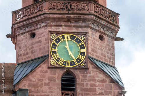 Kirchturmuhr am Uhrenturm der Winkelkirche in Freudenstadt
