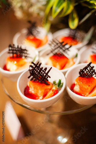 Konstfotografi Strawberry cheese cake canape
