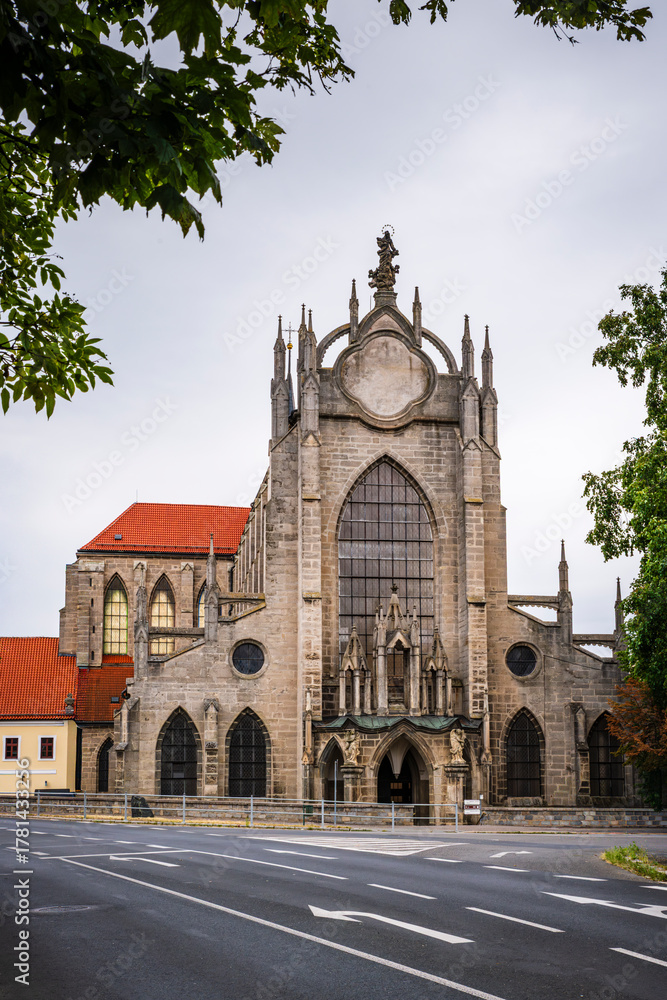 Naklejka premium The Church of the Assumption of Our Lady and Saint John the Baptist - Kutná Hora, Czech Republic