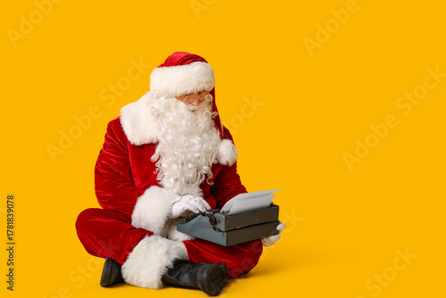 Santa Claus with vintage ty...