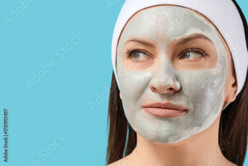 Beautiful adult woman in he...