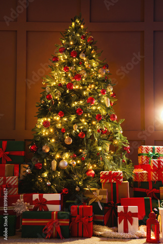 Decorated Christmas tree wi...